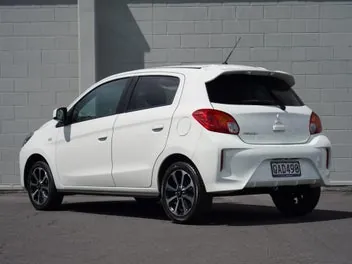 Mitsubishi Mirage 2023 photo 3