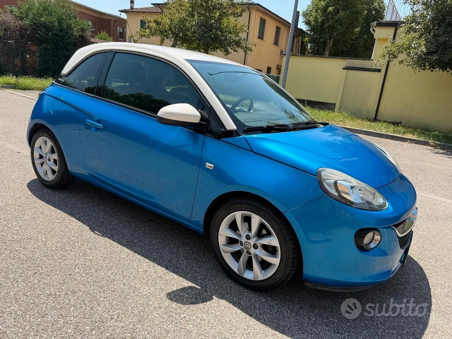 Opel Adam 2016 photo 2
