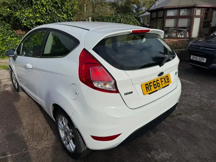 Ford Fiesta 2016 photo 4