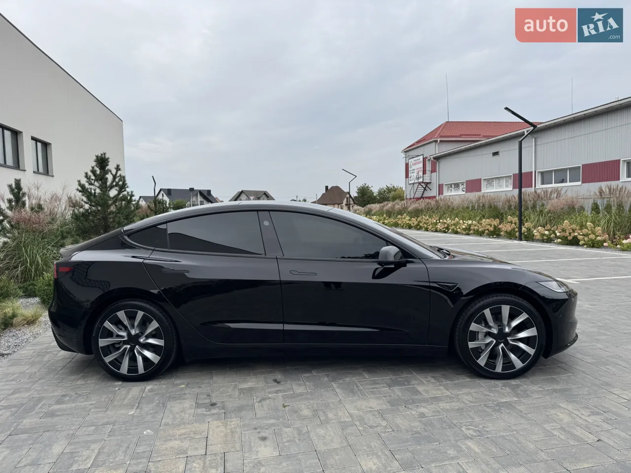 Tesla Model 3 2024 photo 5