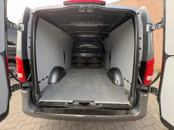 Mercedes-Benz Vito 2022 photo 3