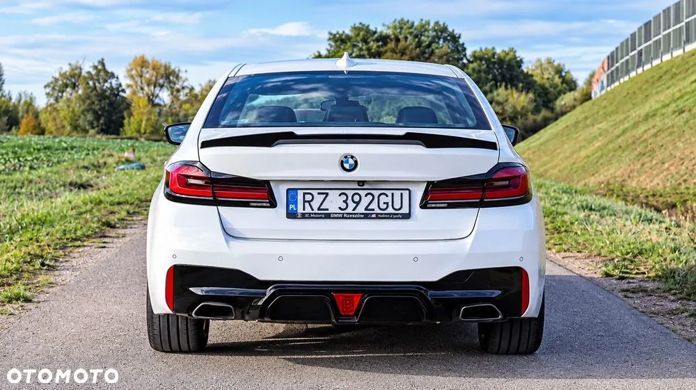 BMW Seria 5 G30 2021 photo 5