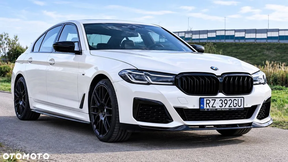 BMW Seria 5 G30 2021 photo 2