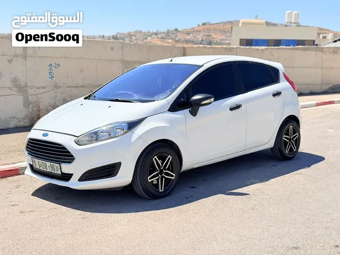 Ford Fiesta 2014 photo 4