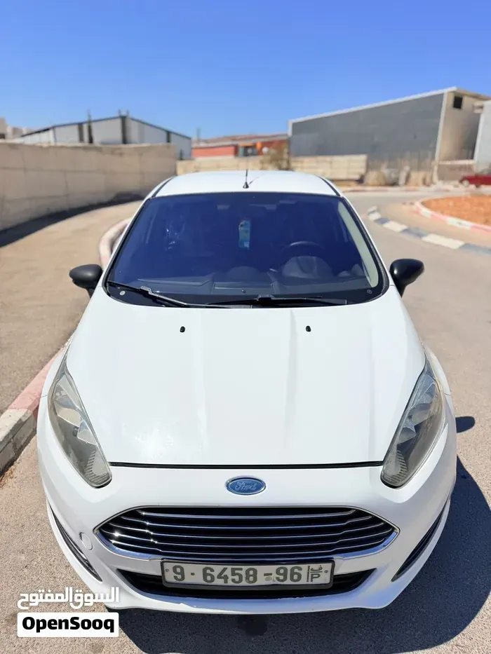 Ford Fiesta 2014 photo 3