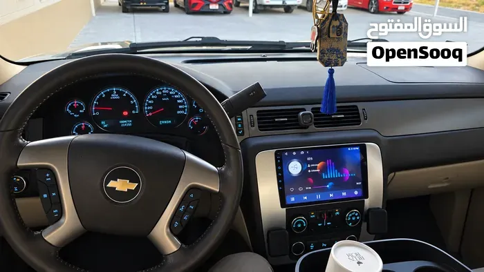 Chevrolet Tahoe 2014 photo 2