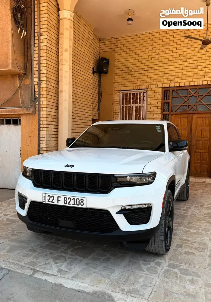 Jeep Grand Cherokee 2023 photo 4