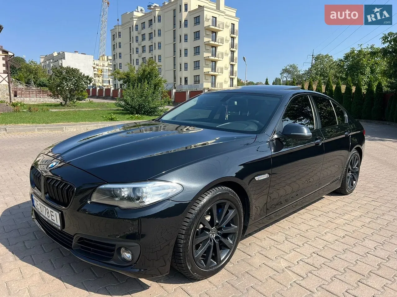 BMW 5 Series 2015 photo 2