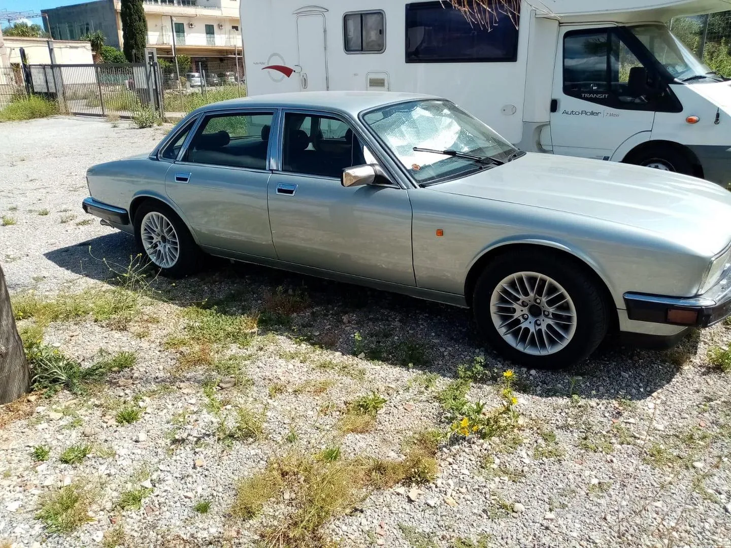 Jaguar Xj