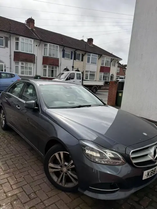 Mercedes-Benz E-Class 2014 photo 4