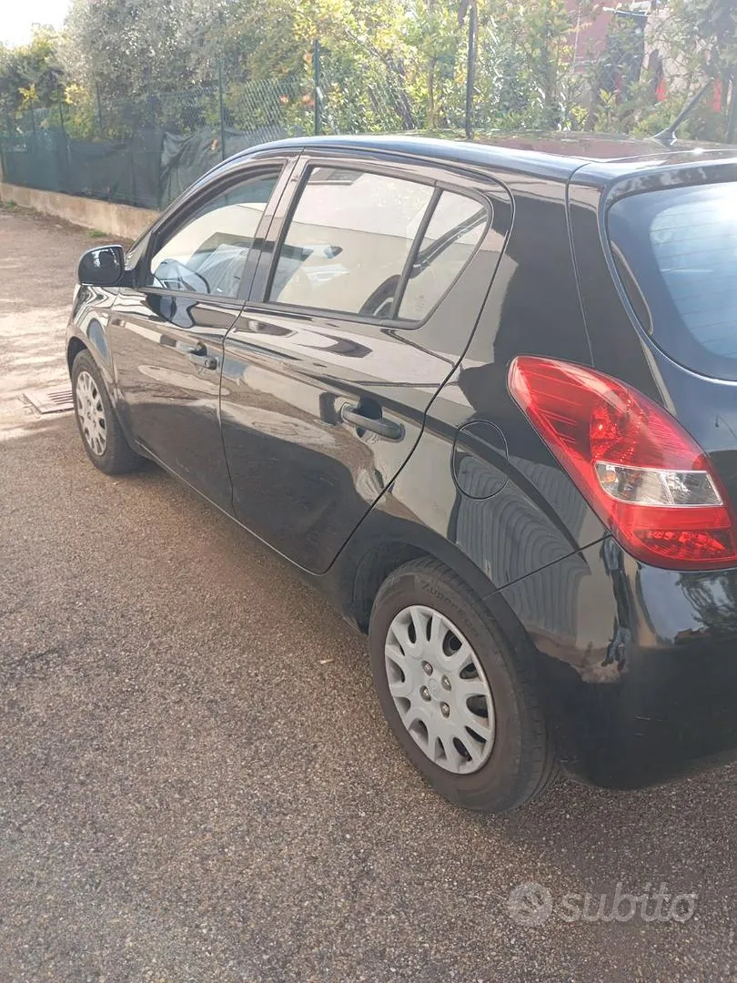 Hyundai I20 2010 photo 5