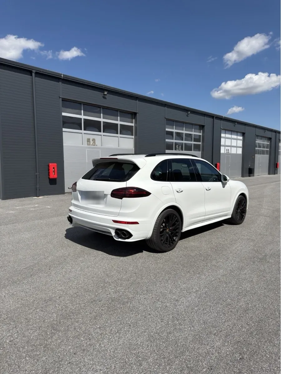 Porsche Cayenne 2016 photo 3