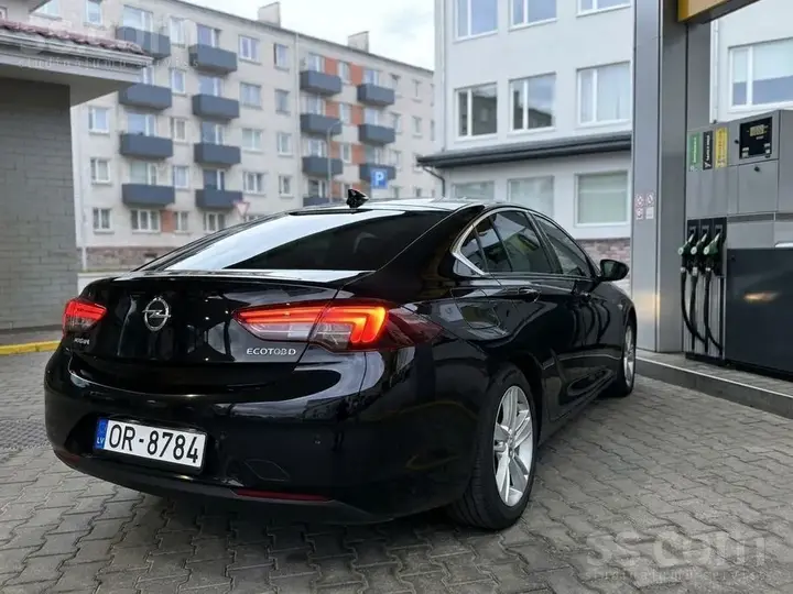 Opel Insignia 2018 photo 2