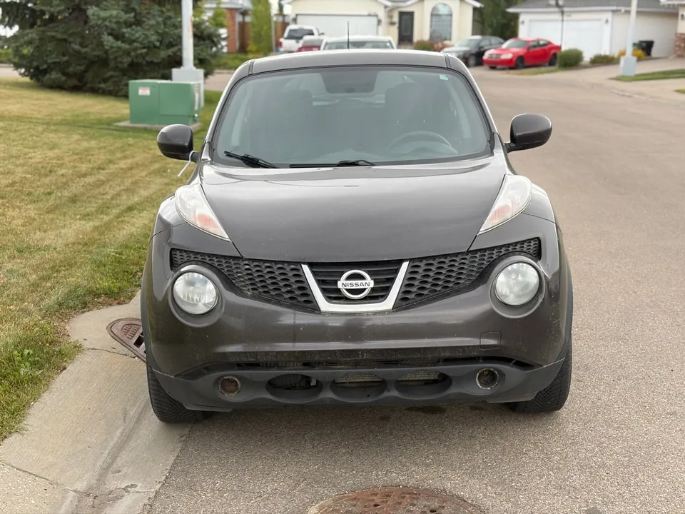Nissan Juke 2011 photo 2