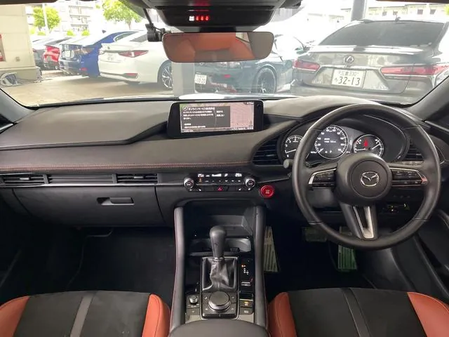 Mazda Mazda3 Fastback 2025 photo 2