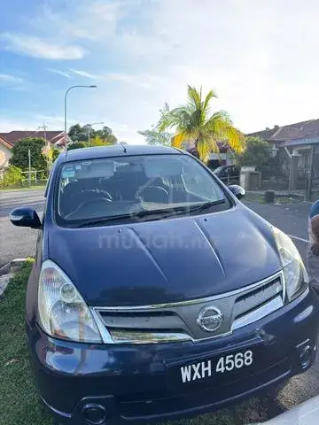 Nissan Grand Livina