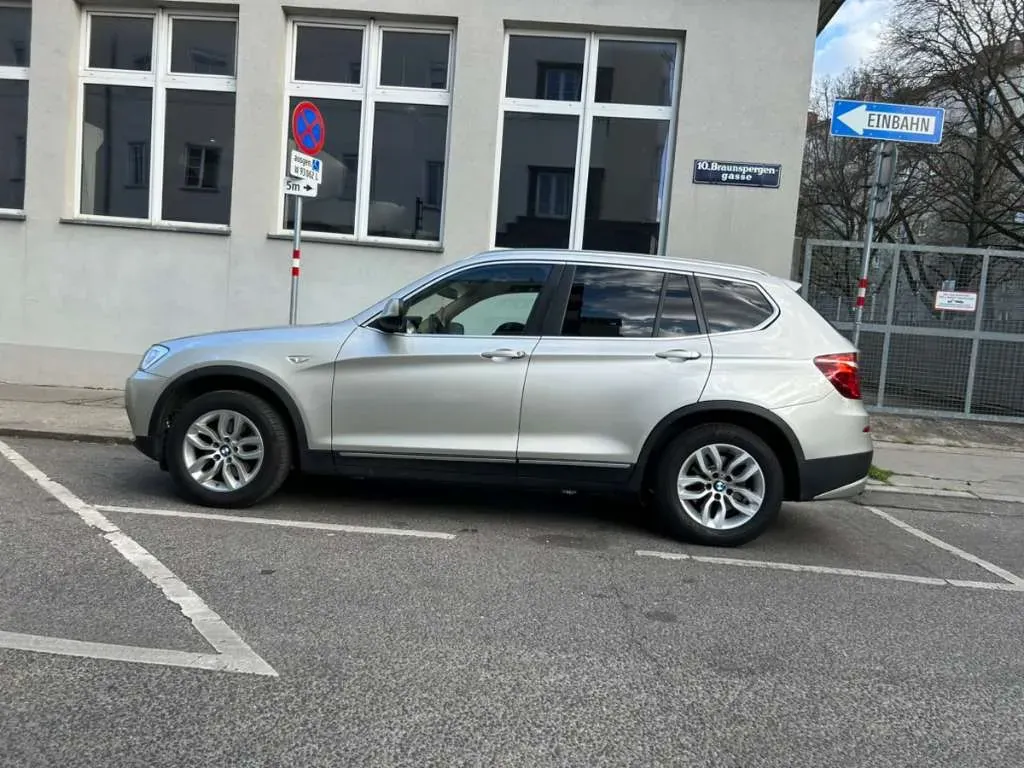 BMW X3 2011 photo 3