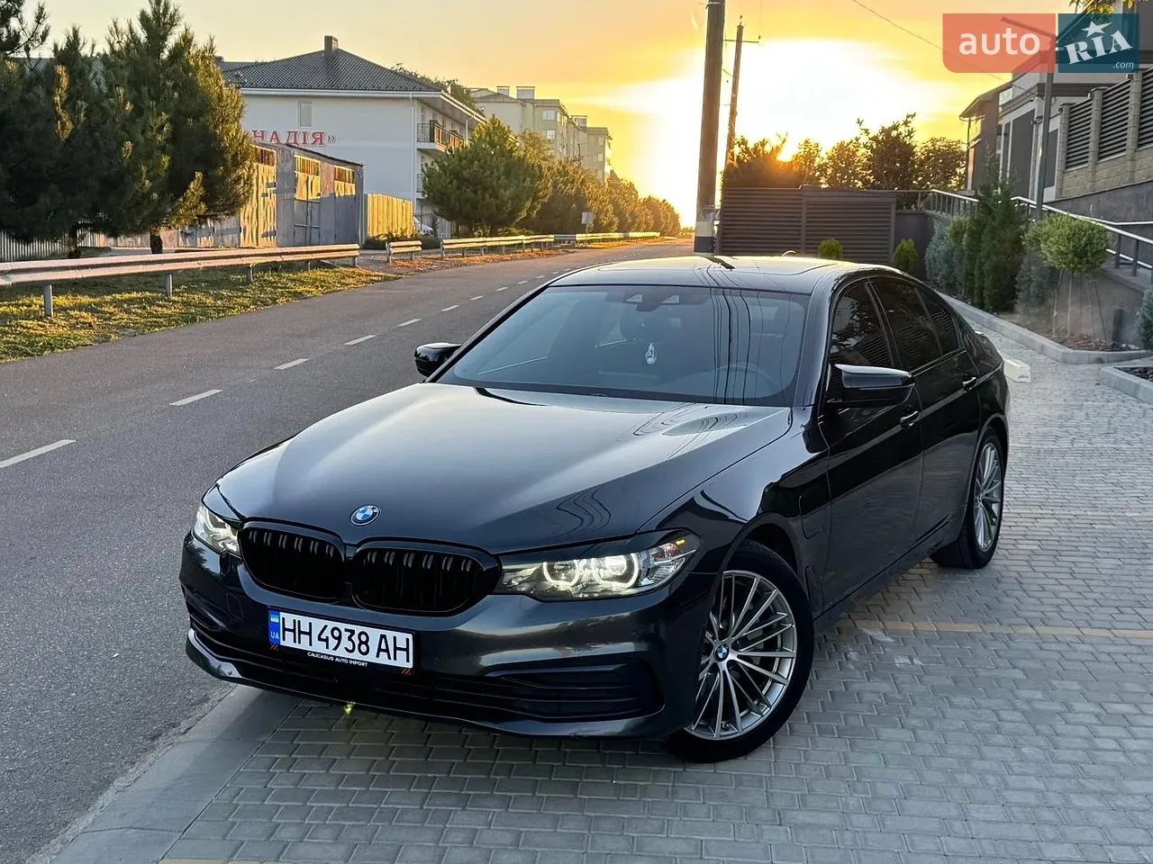 BMW 5 Series 2019 photo 4