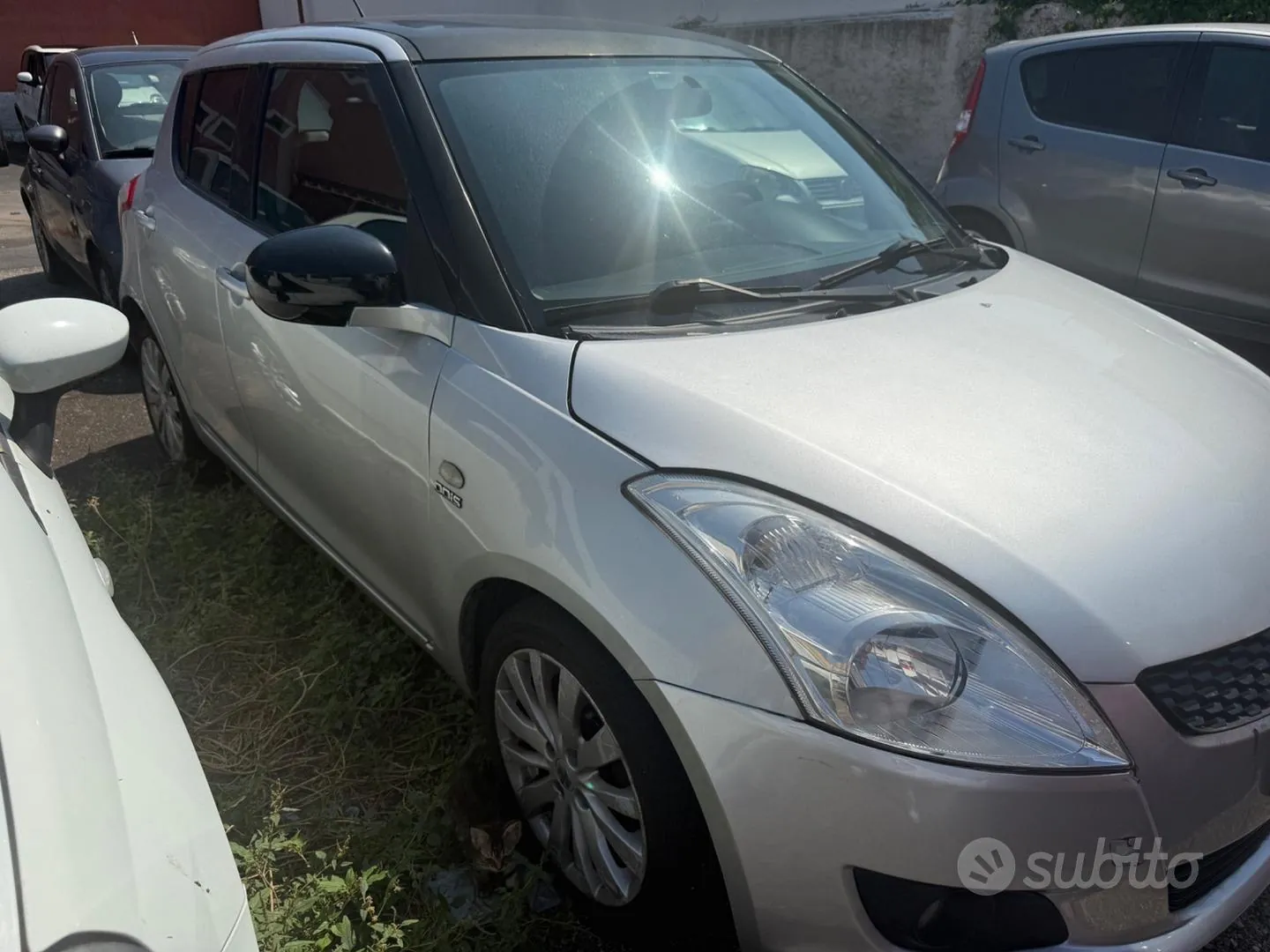 Suzuki Swift 2012 photo 2