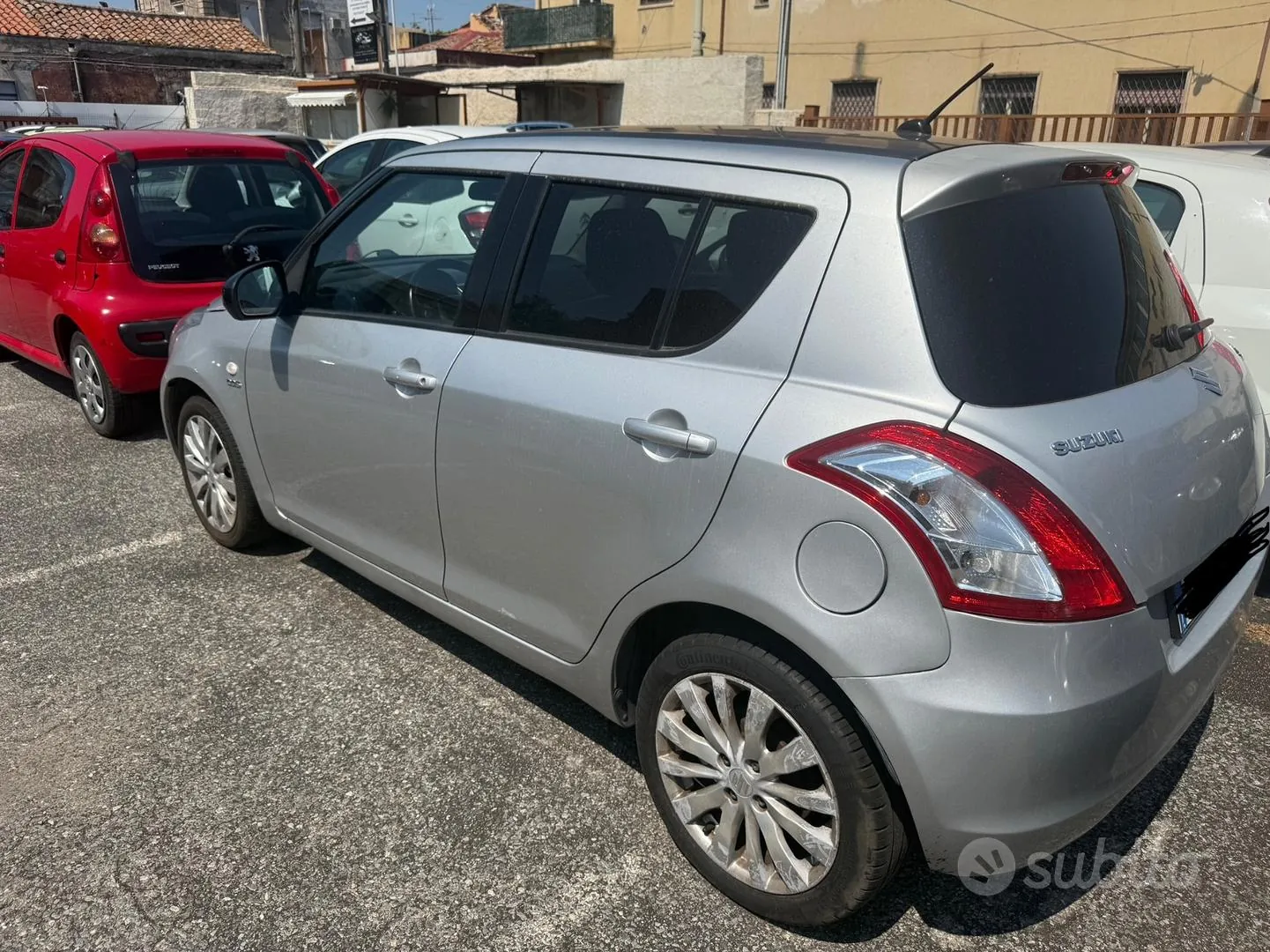 Suzuki Swift 2012 photo 4