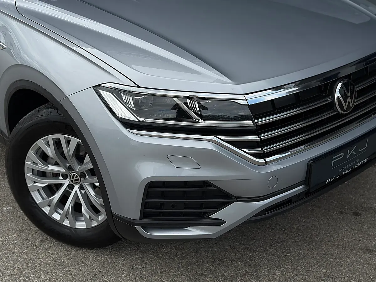 Volkswagen Touareg 2021 photo 3