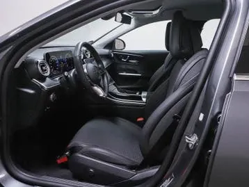 Mercedes-Benz C-Class 2025 photo 2