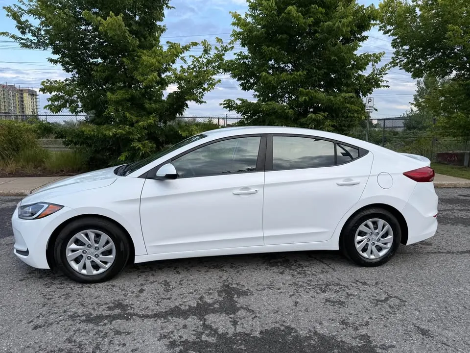Hyundai Elantra 2018 photo 2