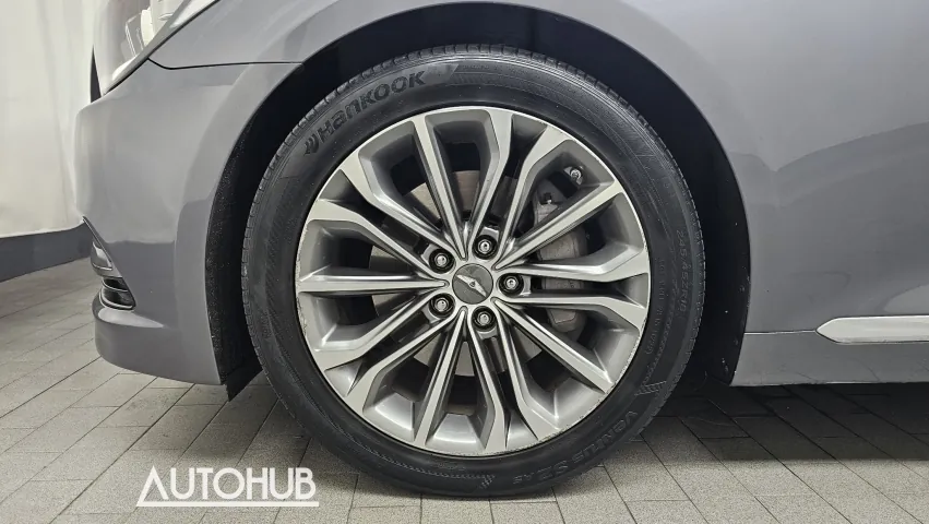 Genesis G80 2014 photo 5