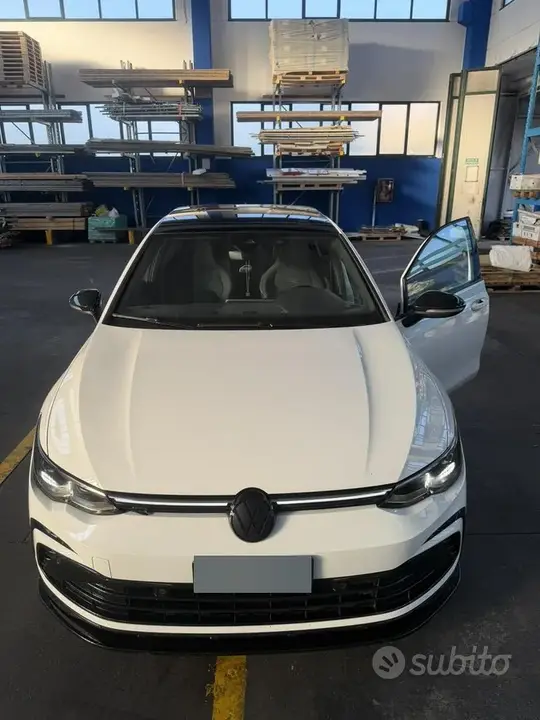 Volkswagen Golf 8 R Line 2022 photo 4