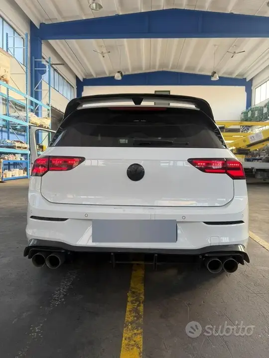 Volkswagen Golf 8 R Line