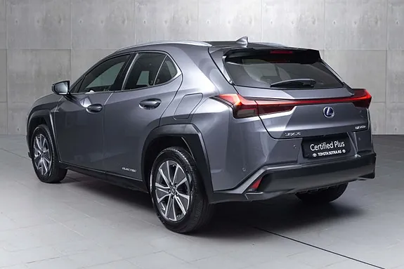 Lexus Ux300E 2022 photo 3