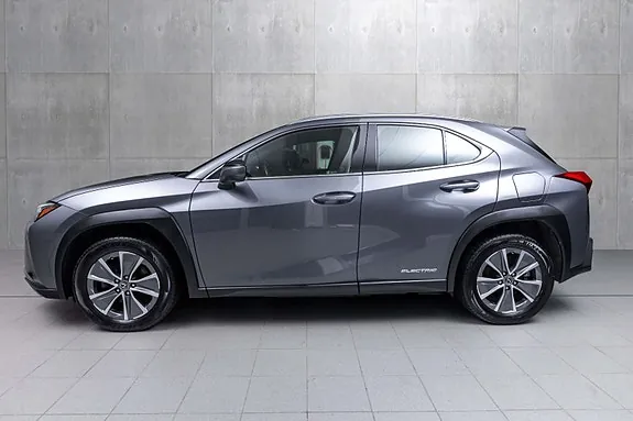 Lexus Ux300E 2022 photo 2