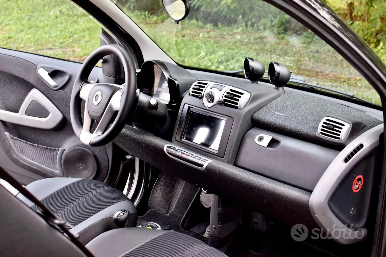 Smart Fortwo 2010 photo 4
