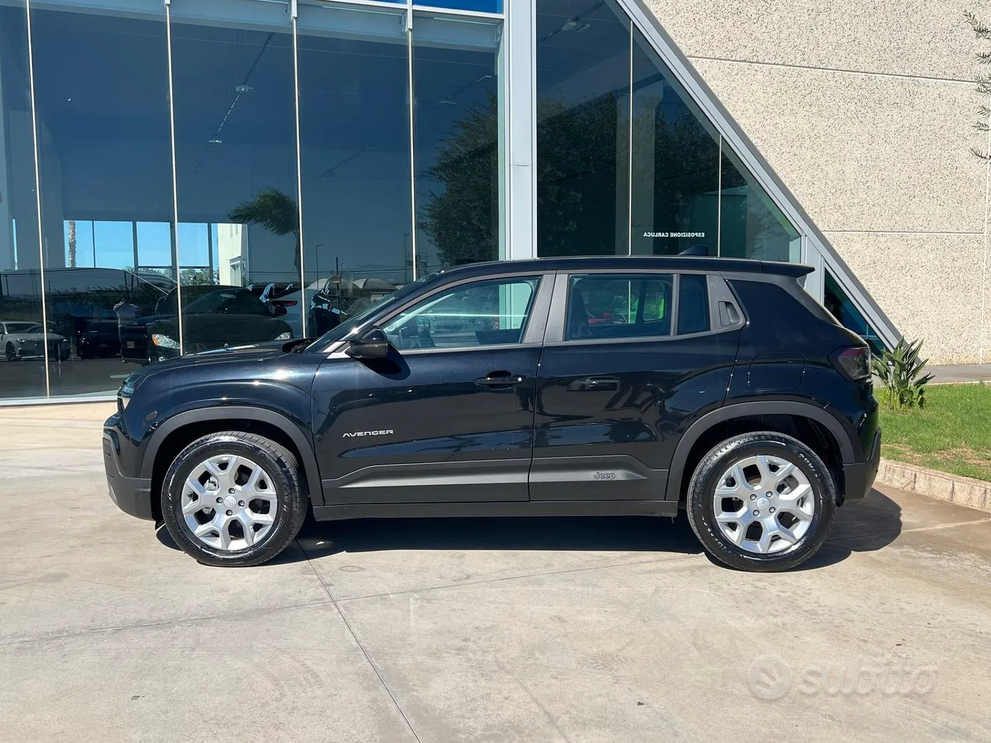 Jeep Avenger 2024 photo 2