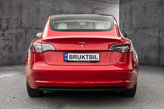 Tesla Model 3 2023 photo 5