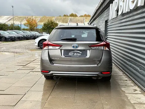 Toyota Auris 2017 photo 4
