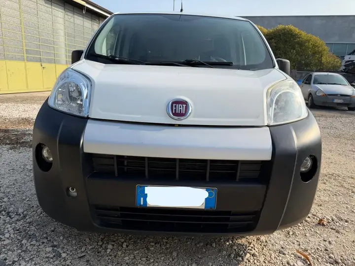 Fiat Fiorino 2015 photo 2