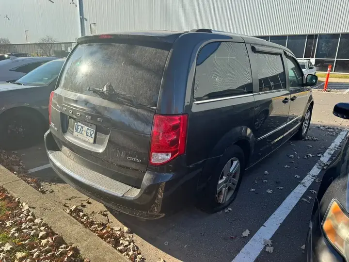 Dodge Grand Caravan 2012 photo 4