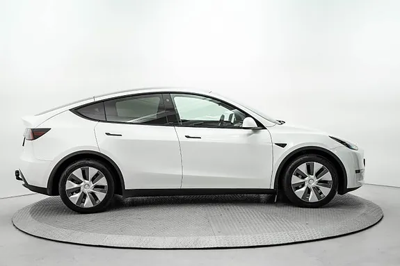 Tesla Model Y 2024 photo 4