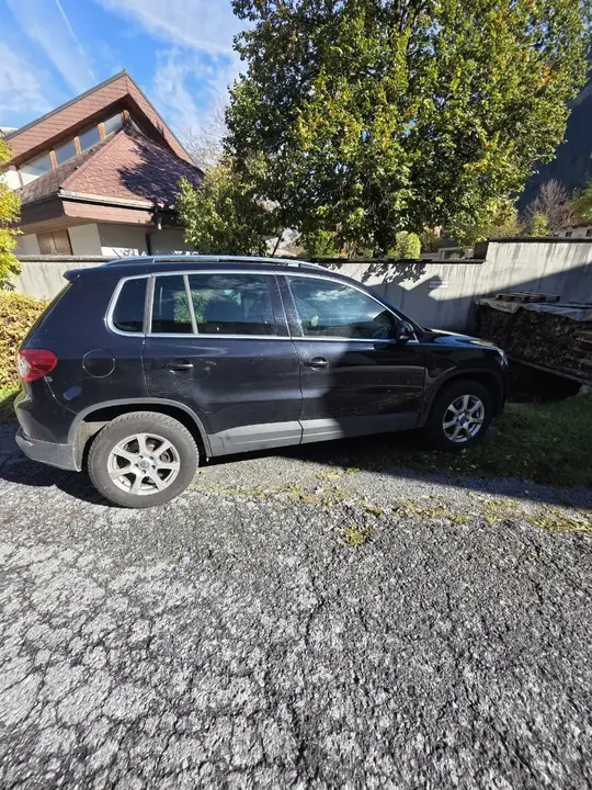 Volkswagen Tiguan 2010 photo 2