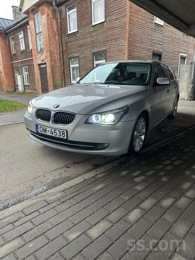 BMW 525D 2008 photo 2