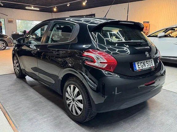 Peugeot 208 2014 photo 4