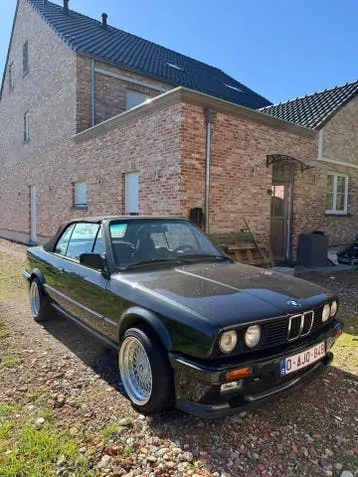 BMW E30