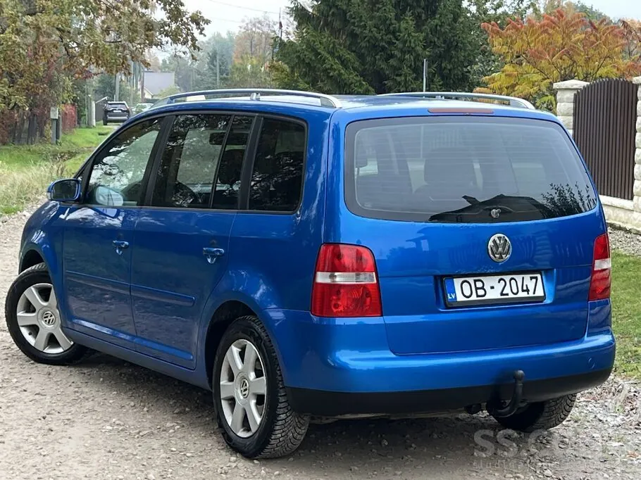 Volkswagen Touran 2004 photo 5
