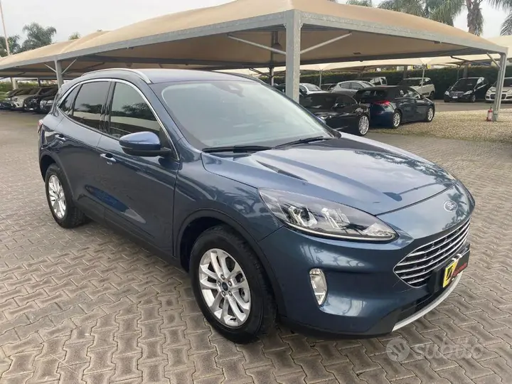 Ford Kuga 2022 photo 2