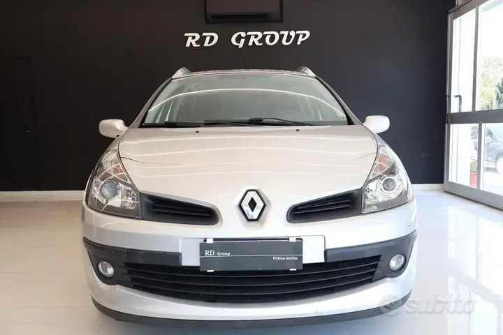 Renault Clio 2008 photo 2