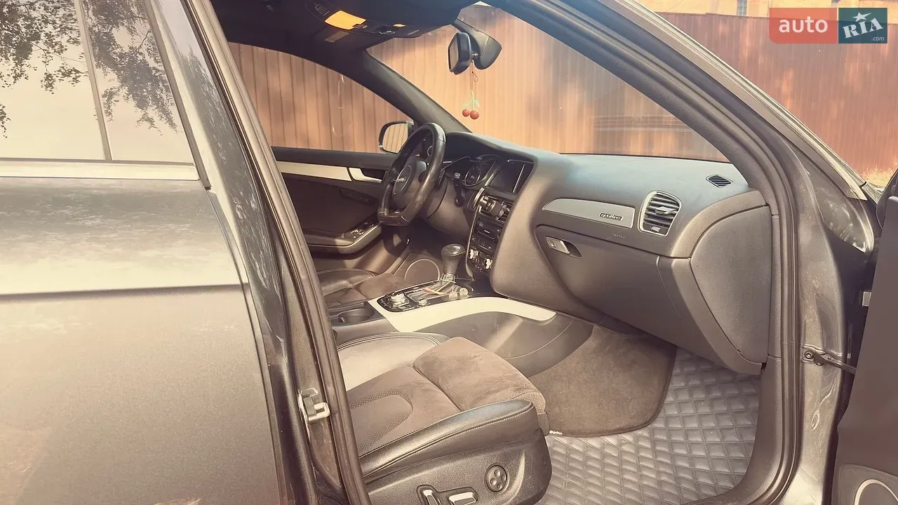 Audi A4 2013 photo 5