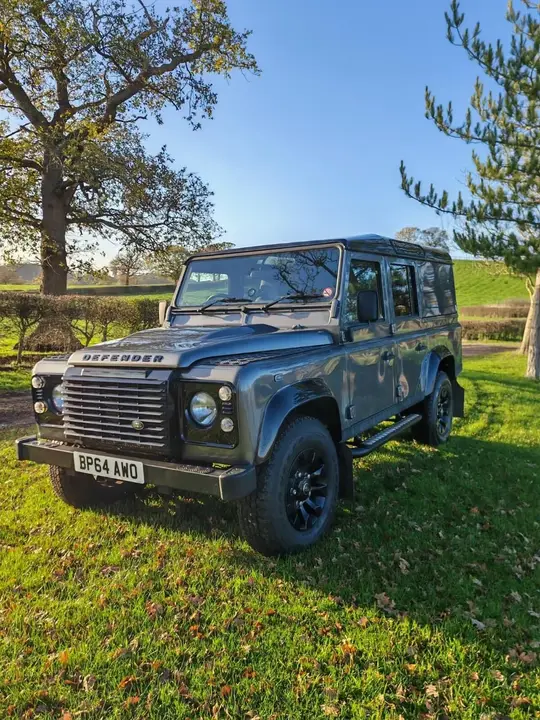 Land Rover Defender 110 2015 photo 4