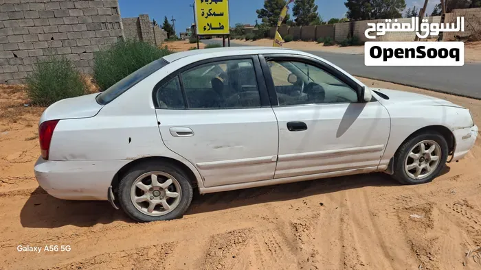 Hyundai Avante 2004 photo 4