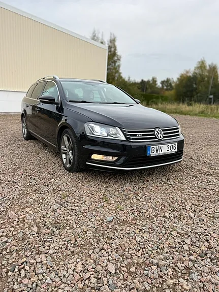 Volkswagen Passat 2013 photo 2